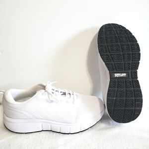 EUC Kirkland Signature Men's Sneaker sz 10 White